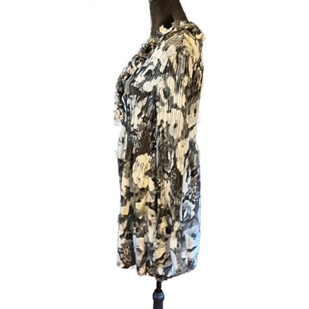 SUNNY LEIGH Floral Chiffon Blouse - Picture 2 of 4